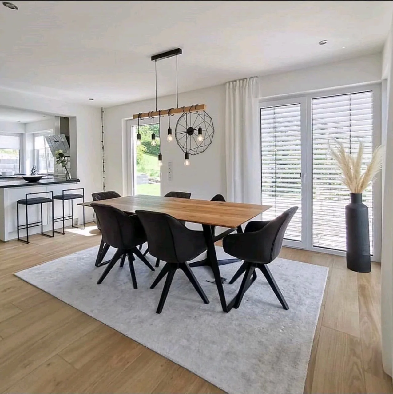 Réalisation : Salle à manger — Aménagement intérieur